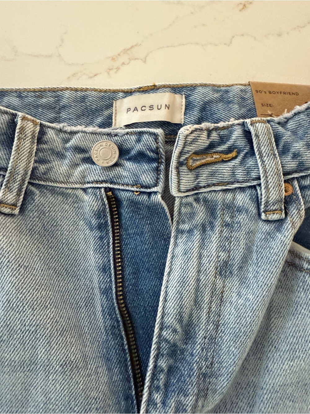 PacSun Light Blue Straight-Leg 90’s Boyfriend Jeans - Picture 5 of 7